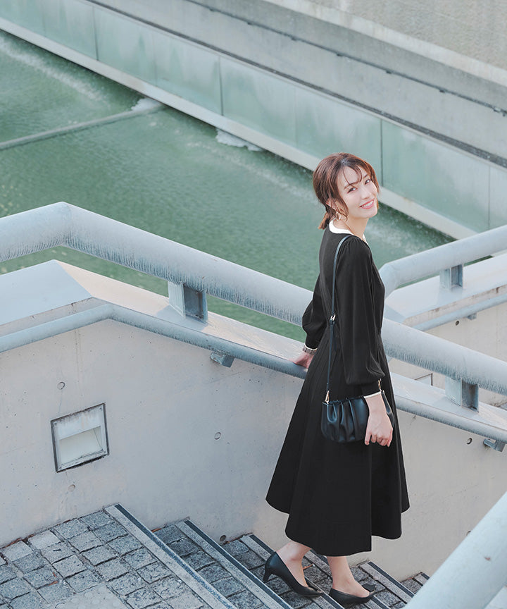 【休日スタイリッシュなモノトーンコーデ】