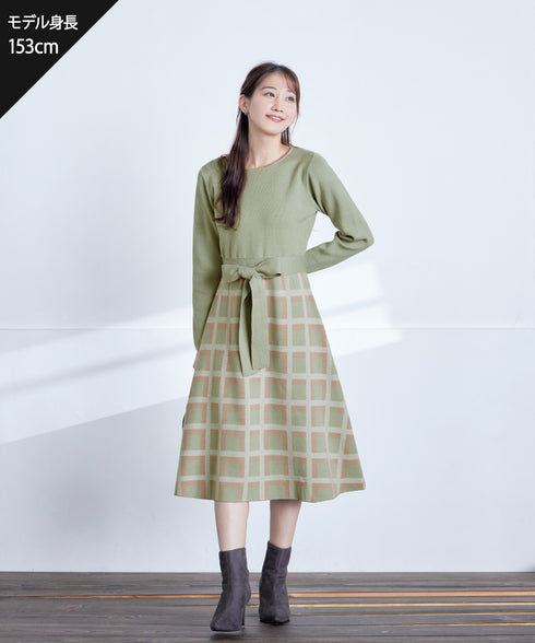【クリアランスセール】リボンベルト付きチェック柄ニットワンピース