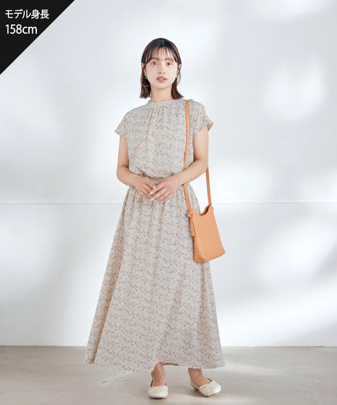 花柄フレンチスリーブワンピース