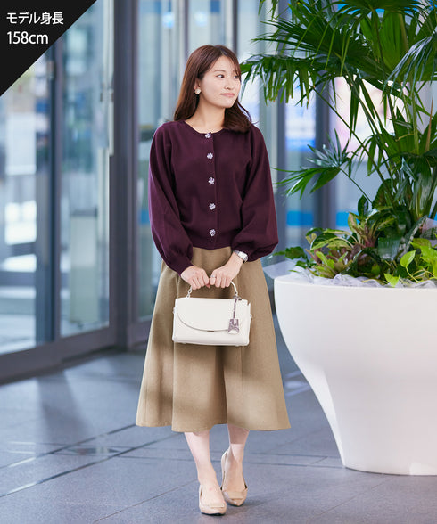 【新色追加】ビジューボタンニットカーデ