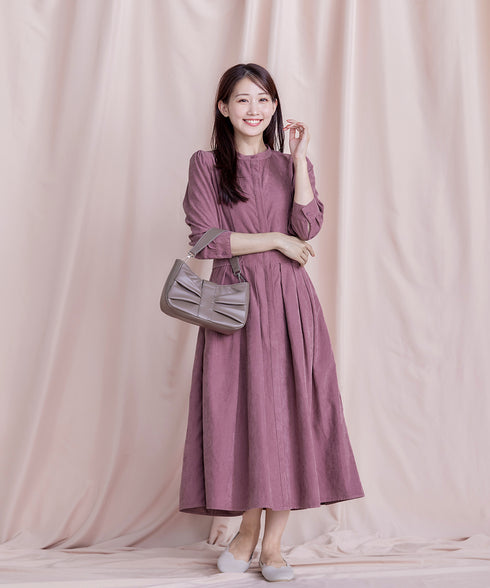 ピーチスキンバンドカラーワンピース