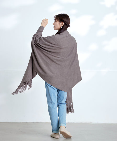 【アウトレット】羽織るだけでお洒落度UPのストール風カーディガン