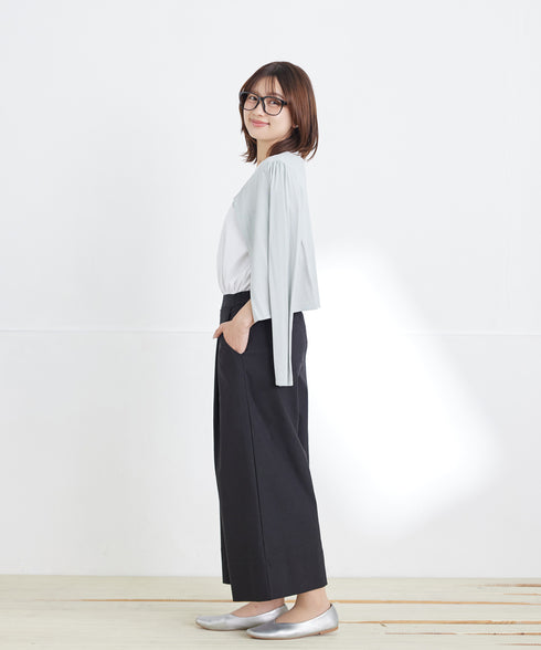 ストレッチタックワイドパンツ