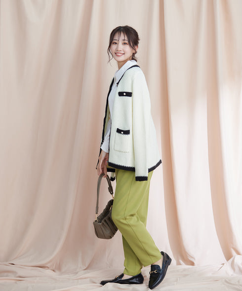 襟刺繍ピンタックブラウス