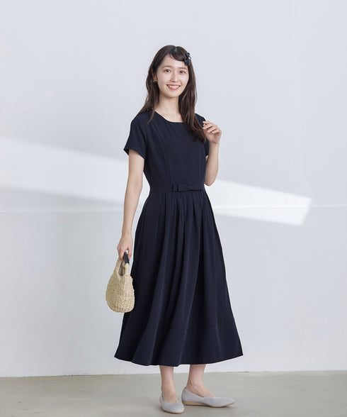 半袖リボンギャザーフレアワンピース