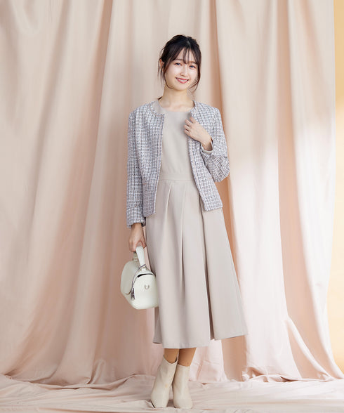 アシンメトリータックフレアワンピース