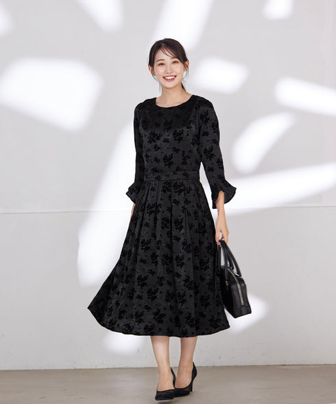 【安田美沙子さん着用 / 新色追加】 フラワーフロッキーワンピース