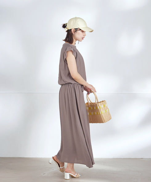 フリル袖ワンピース