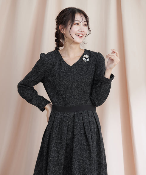 配色パイピングフレアワンピース