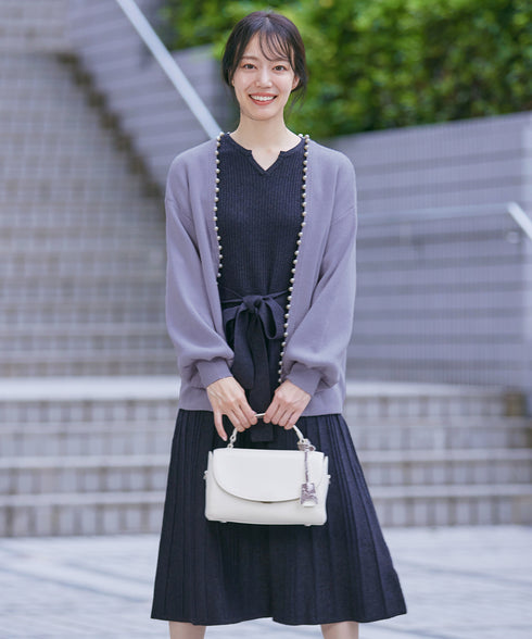 【アウトレット】パール付きパフスリーブカーディガン