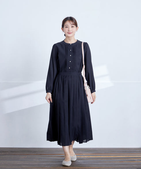 パールボタンプリーツワンピース