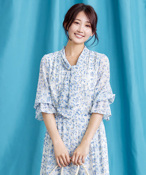 プリントボウタイ柄ワンピース