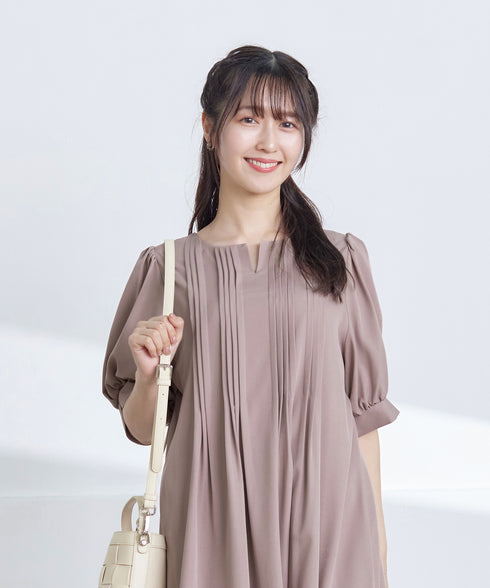 ボリュームパフスリーブピンタックワンピース