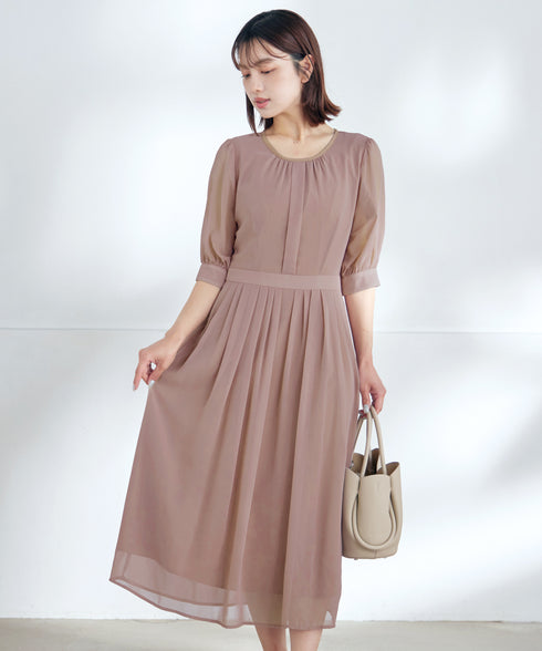 シフォンワンピース