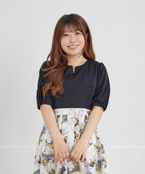 フラワープリントドッキングワンピース