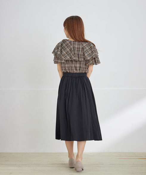 チェック柄フリルブラウス