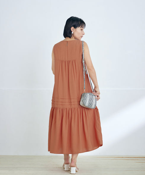 【洗える】麻調ピンタックロングワンピース