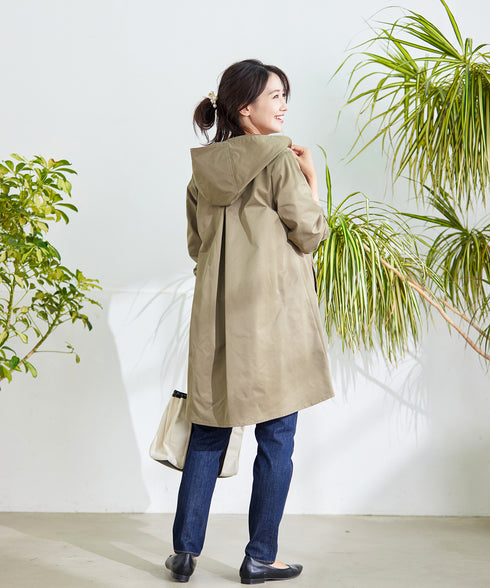 ミドル丈マウンテンコート