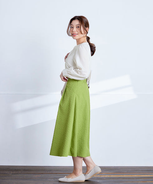 【クリアランスセール】スキッパー衿ボタンブラウス