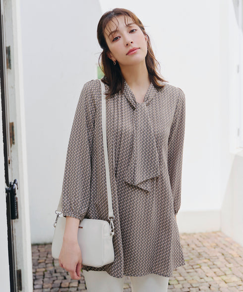 ボウタイチュニック