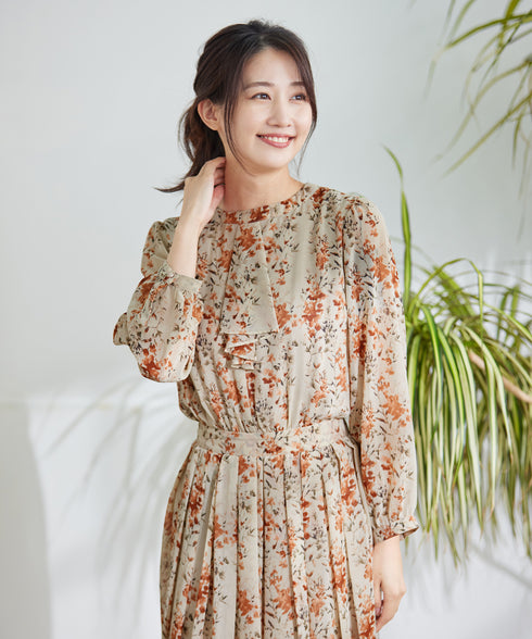 【新色追加】花柄フリルドレープワンピース