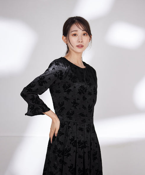 【安田美沙子さん着用 / 新色追加】 フラワーフロッキーワンピース