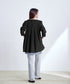 ノーカラー後ろタックフレアコート