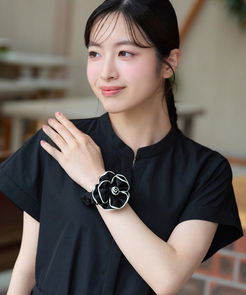 配色パイピングフラワーヘアゴム
