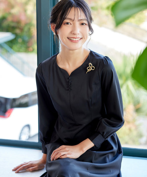 ツイストブローチ