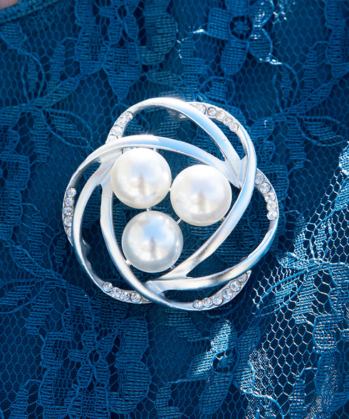 3粒パールブローチ