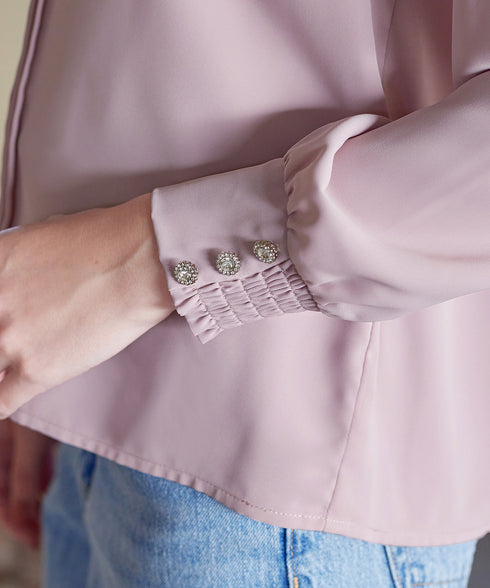 襟刺繍ピンタックブラウス