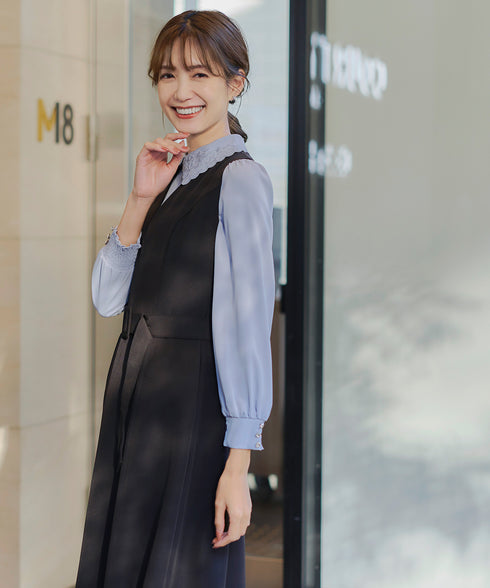 襟刺繍ピンタックブラウス