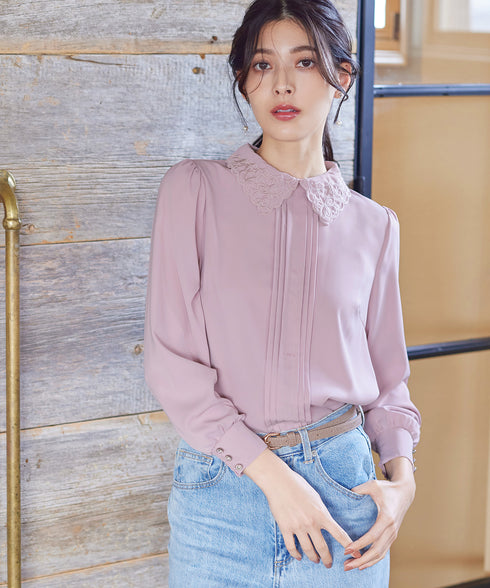 襟刺繍ピンタックブラウス