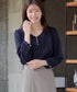 【スマート裏起毛】パールボタンブラウス