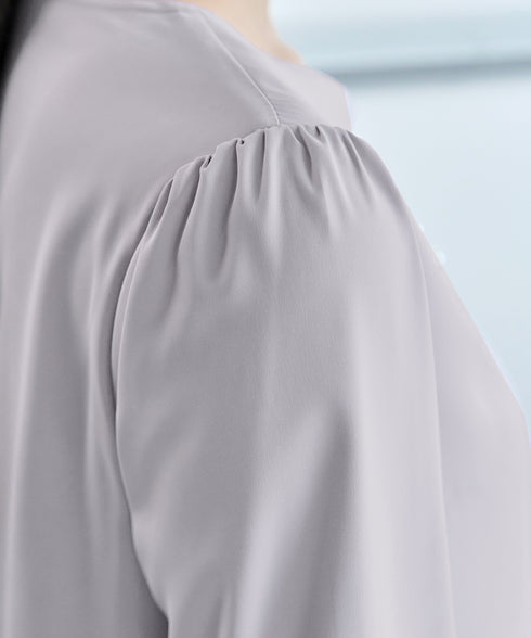 【スマート裏起毛】パールボタンブラウス