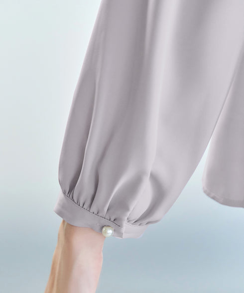 【スマート裏起毛】パールボタンブラウス