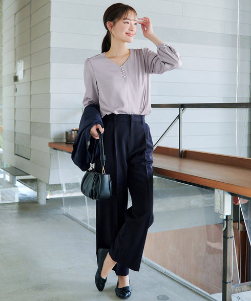 【スマート裏起毛】パールボタンブラウス