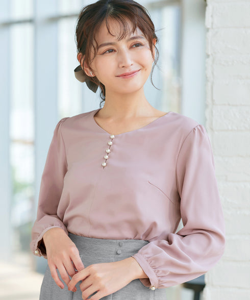 【スマート裏起毛】パールボタンブラウス