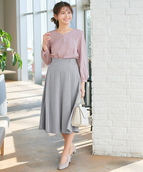 【スマート裏起毛】パールボタンブラウス