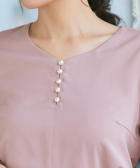 【スマート裏起毛】パールボタンブラウス