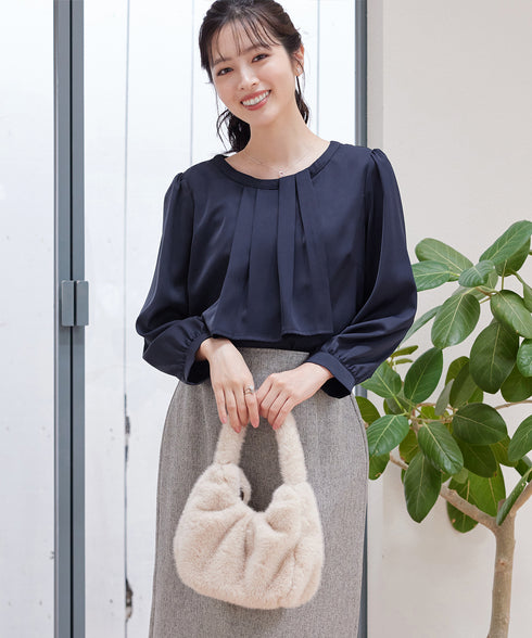 アシンメトリードレープブラウス