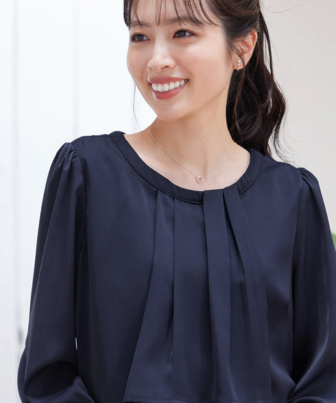 アシンメトリードレープブラウス