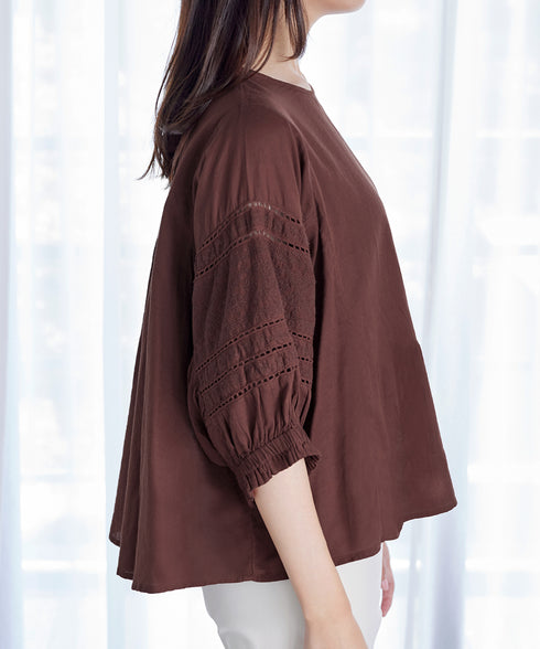 コットンエンブロイダリーブラウス