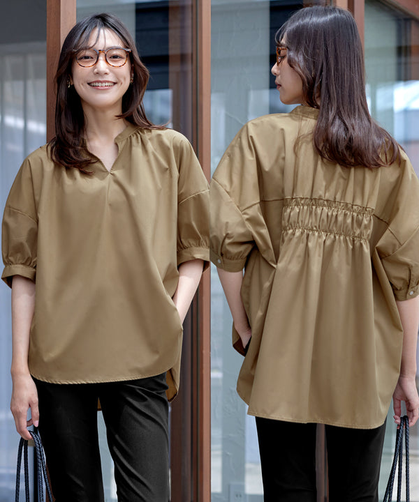 バックギャザーシャツ