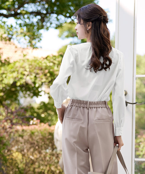 【クリアランスセール】スキッパー衿ボタンブラウス