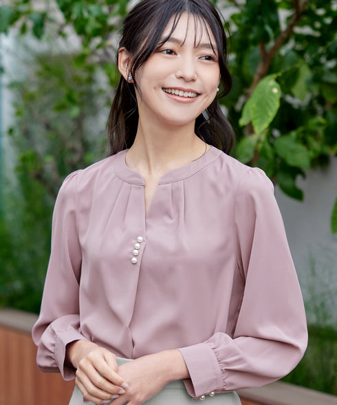 【クリアランスセール】スキッパー衿ボタンブラウス