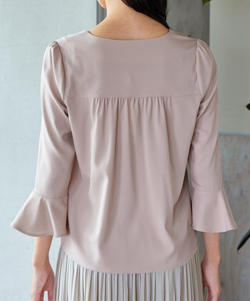 【アウトレット】ハートネックフレア袖ブラウス