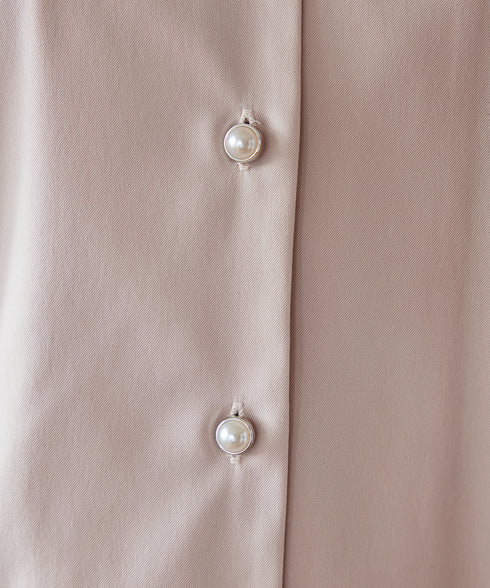 【アウトレット】ハートネックフレア袖ブラウス