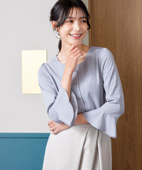 【アウトレット】ハートネックフレア袖ブラウス