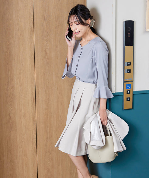 【アウトレット】ハートネックフレア袖ブラウス